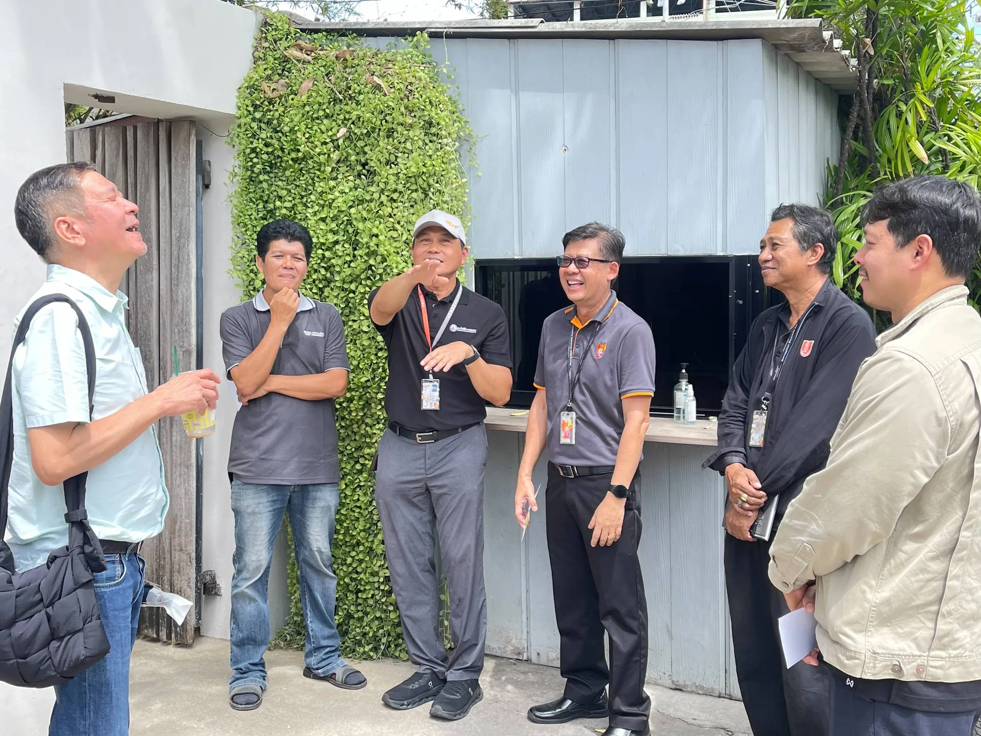 สถานีย่อยท้ายบ้าน — รูปที่ 2